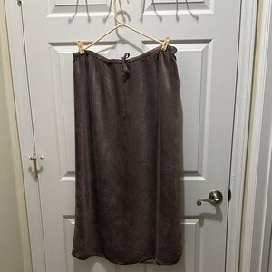 Gorgeous taupe velour J Jill maxi skirt